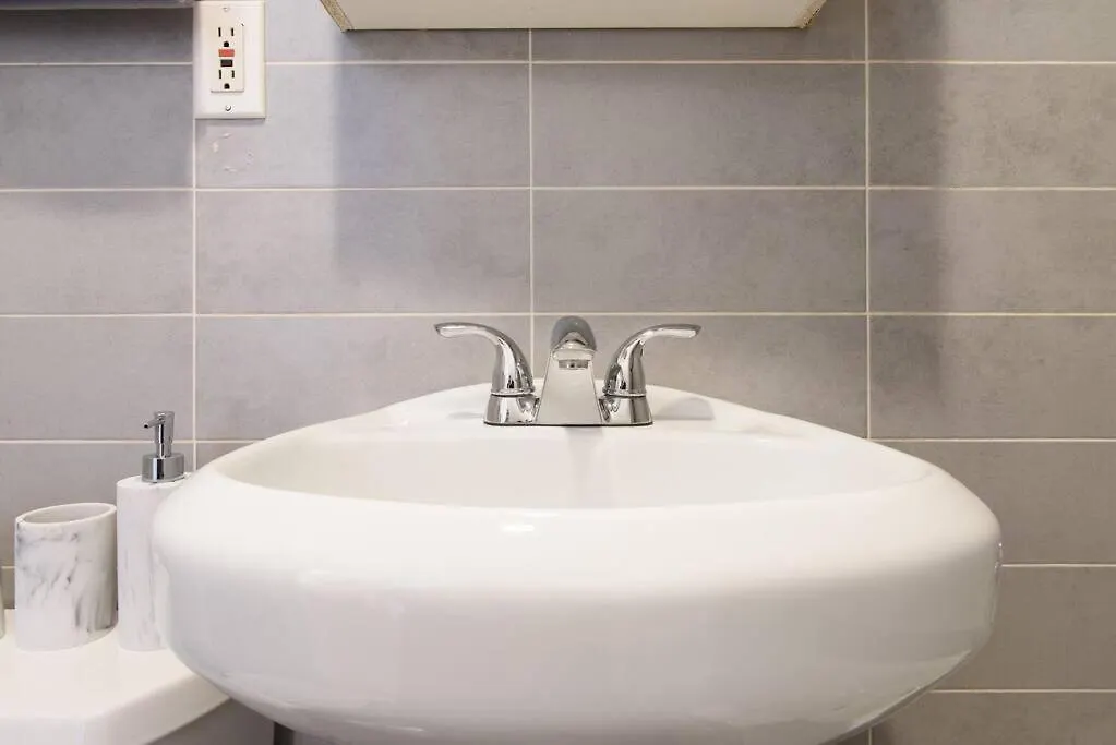 ניו יורק 69-5D Modern Lower East East 1Br Apt Brand New דירה ניו יורק